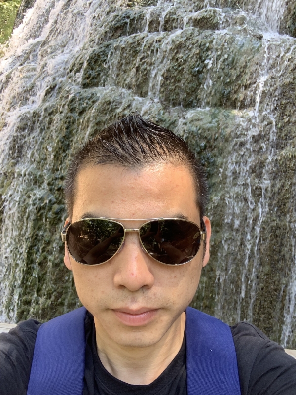 高兴的第二张照片--平潭相亲网