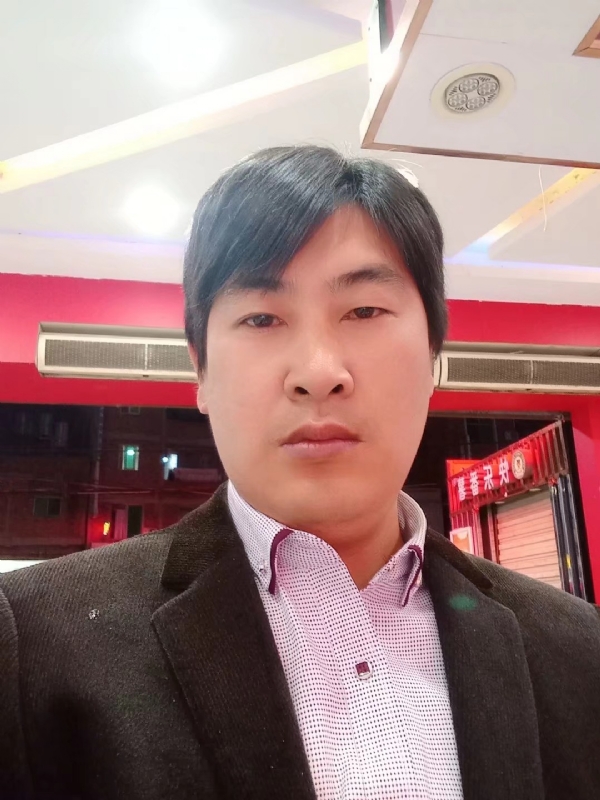 奔跑的第二张照片--平潭相亲网
