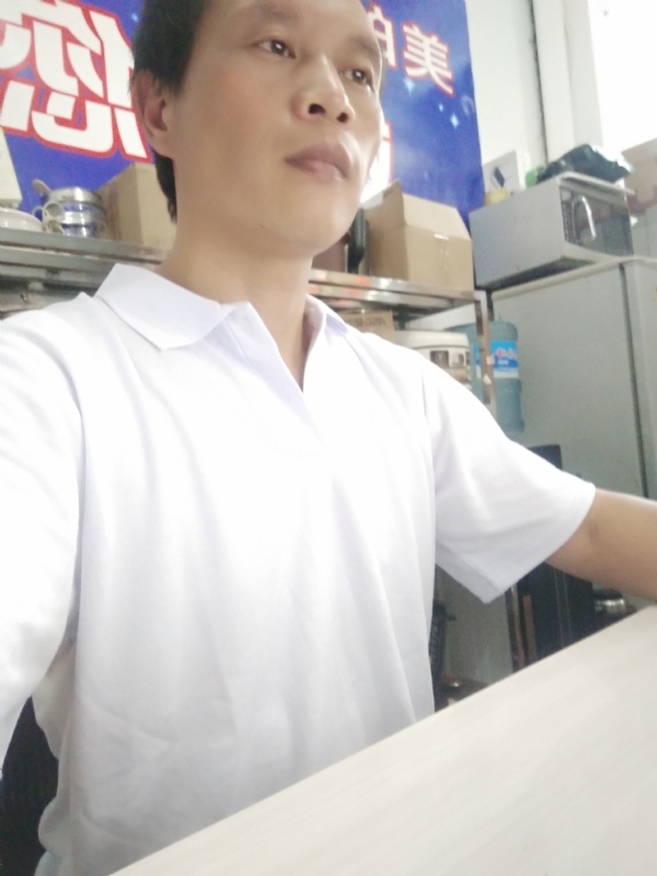 深蓝色的海的第一张照片--平潭相亲网