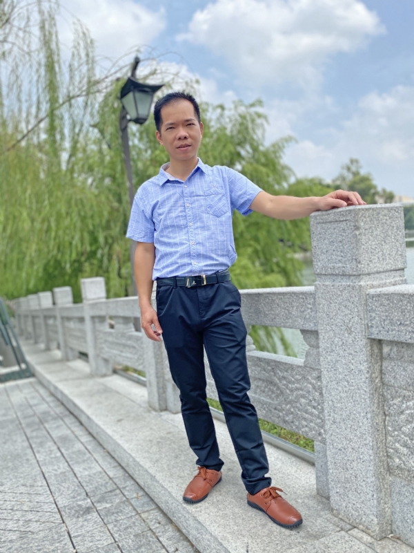 奇峰向阳的第一张照片--平潭相亲网