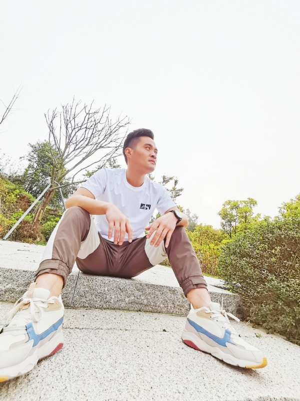 一个人，干净利落的第一张照片--平潭相亲网