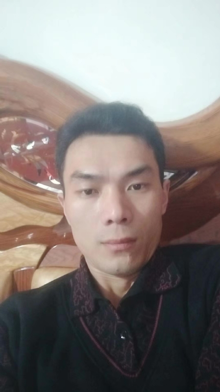 错把真心喂了狗的第四张照片--平潭相亲网