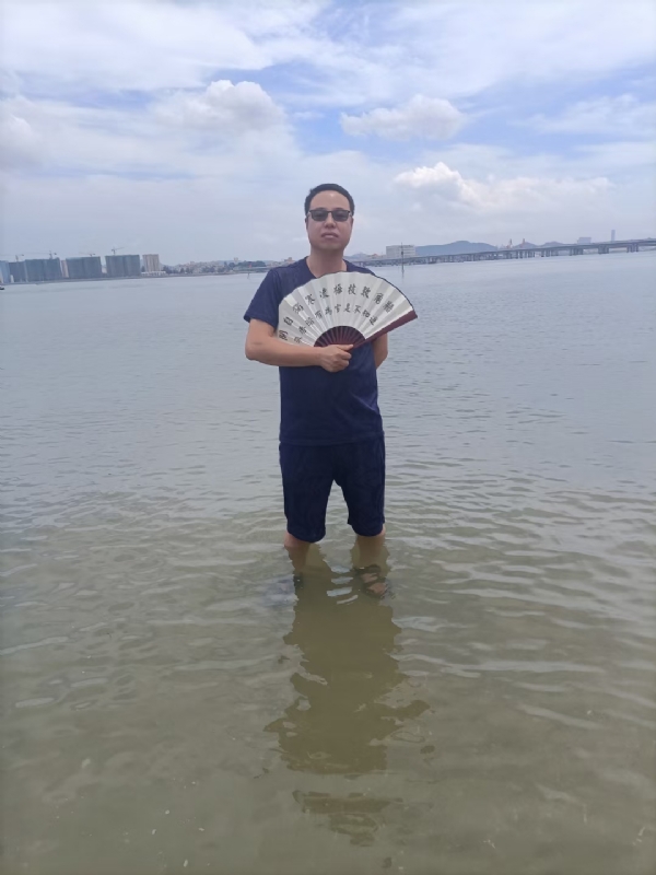 浪迹天涯的第一张照片--平潭相亲网