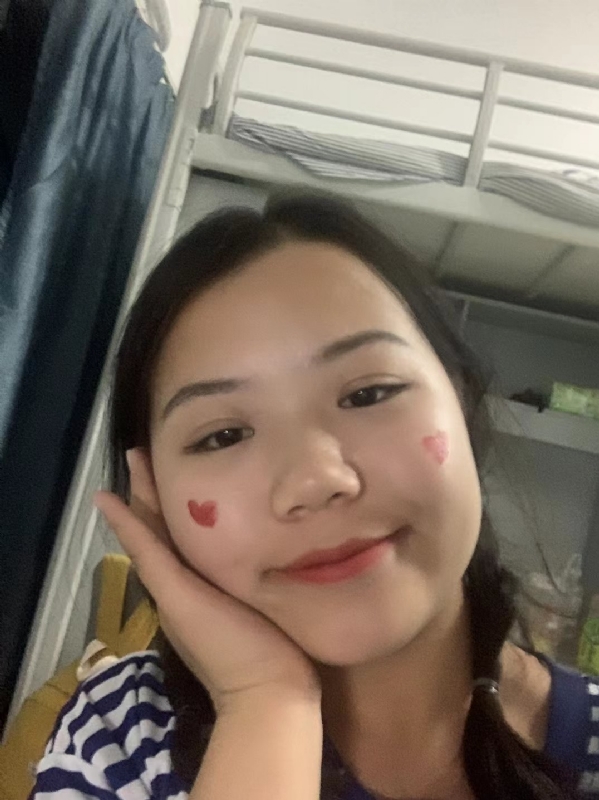 轻轻的一片云的第一张照片--平潭相亲网
