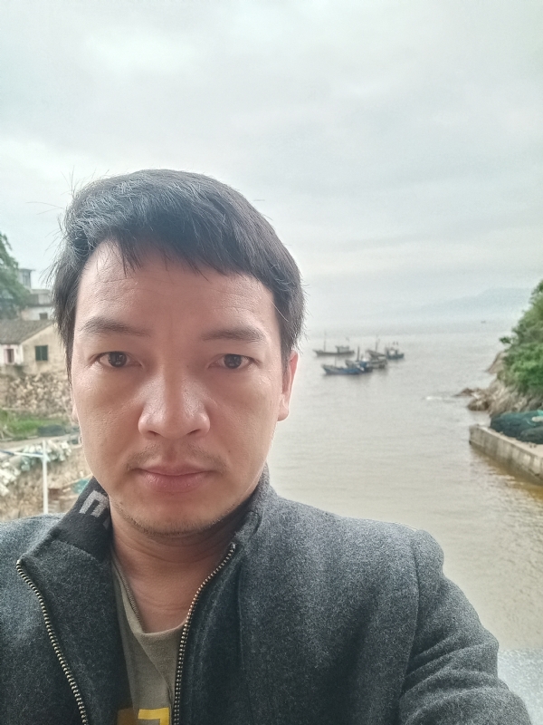 啊亮的第一张照片--平潭相亲网