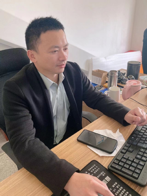 落叶知秋的第一张照片--平潭相亲网