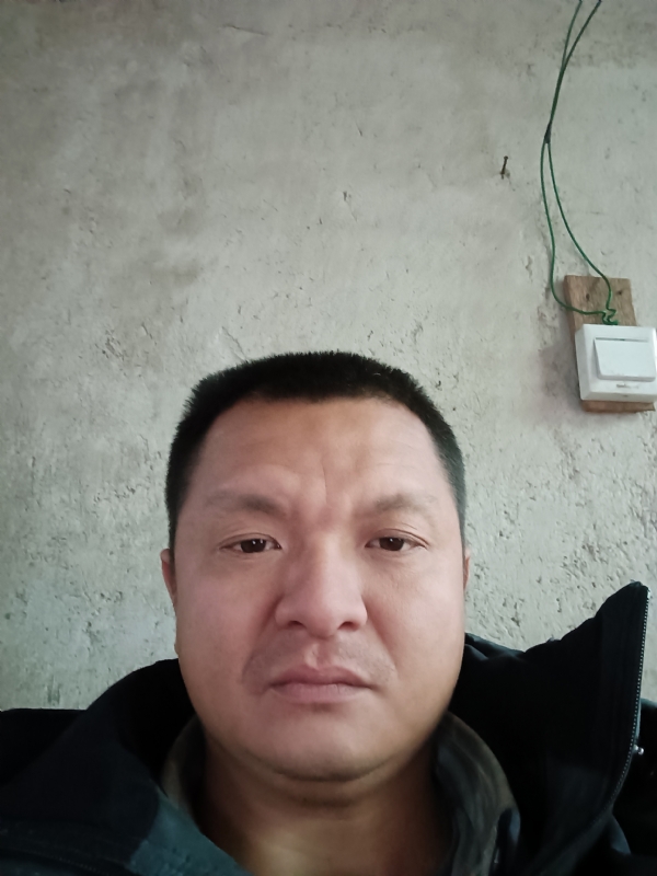 兰成龙的第三张照片--平潭相亲网