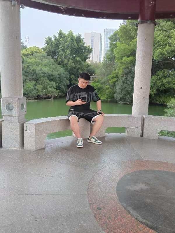 不善挽留的第一张照片--平潭相亲网